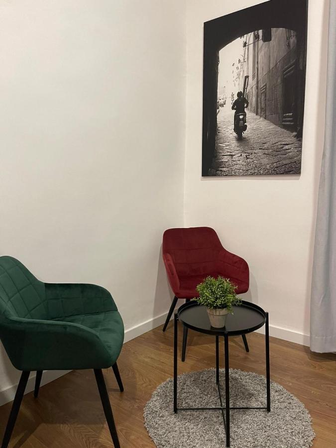 Mafalda - Napoli Rooms Rum bild