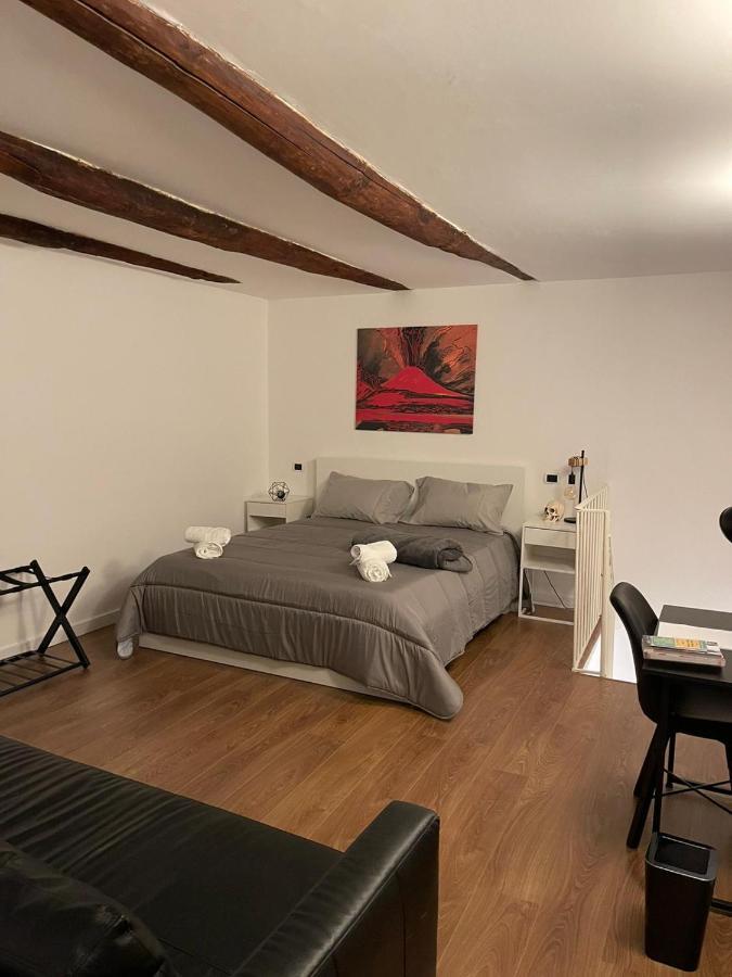 Mafalda - Napoli Rooms Rum bild